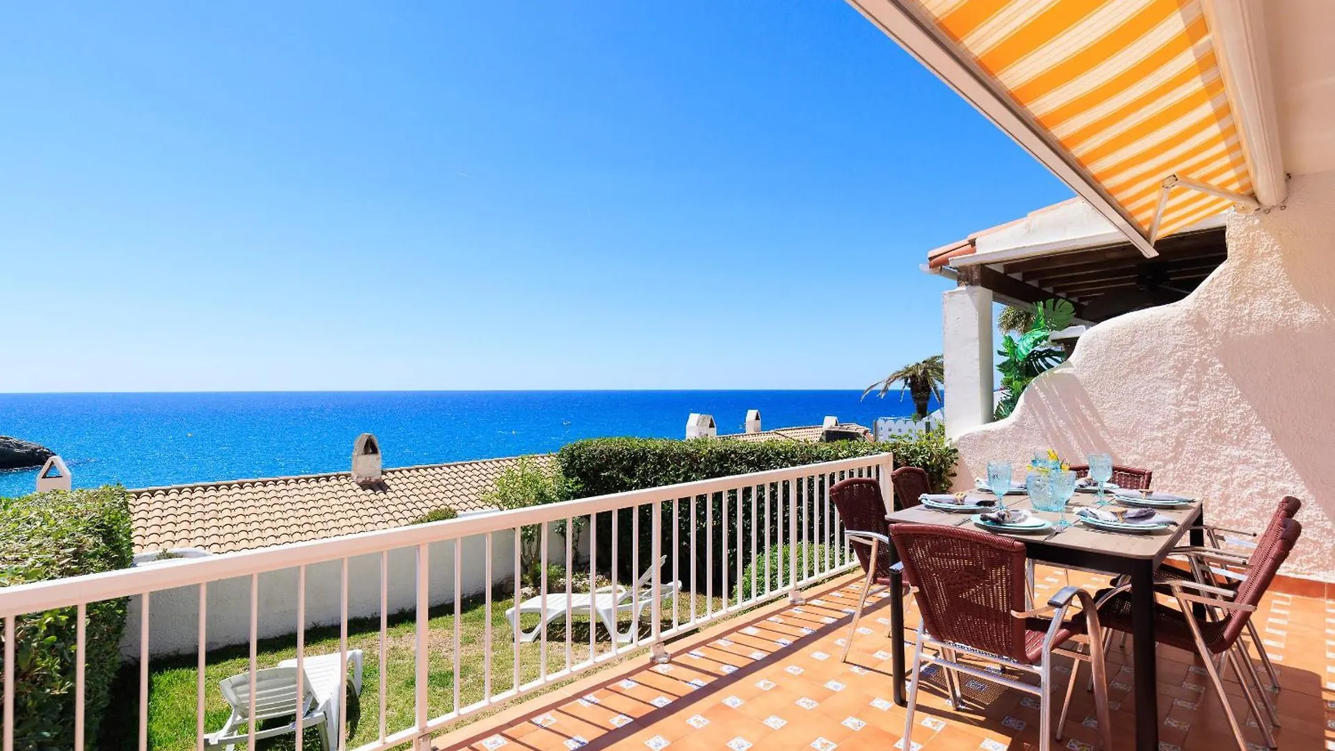 Uhc Casasblancas Family Complex Villa Salou
