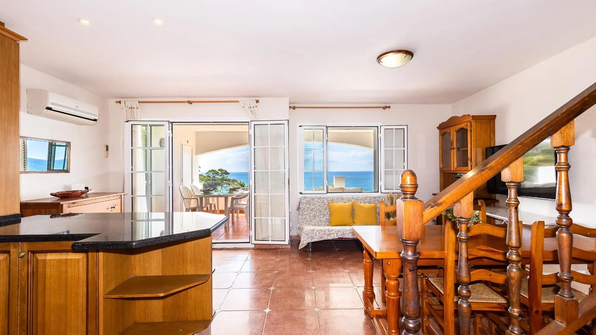 Uhc Casasblancas Family Complex Villa Salou
